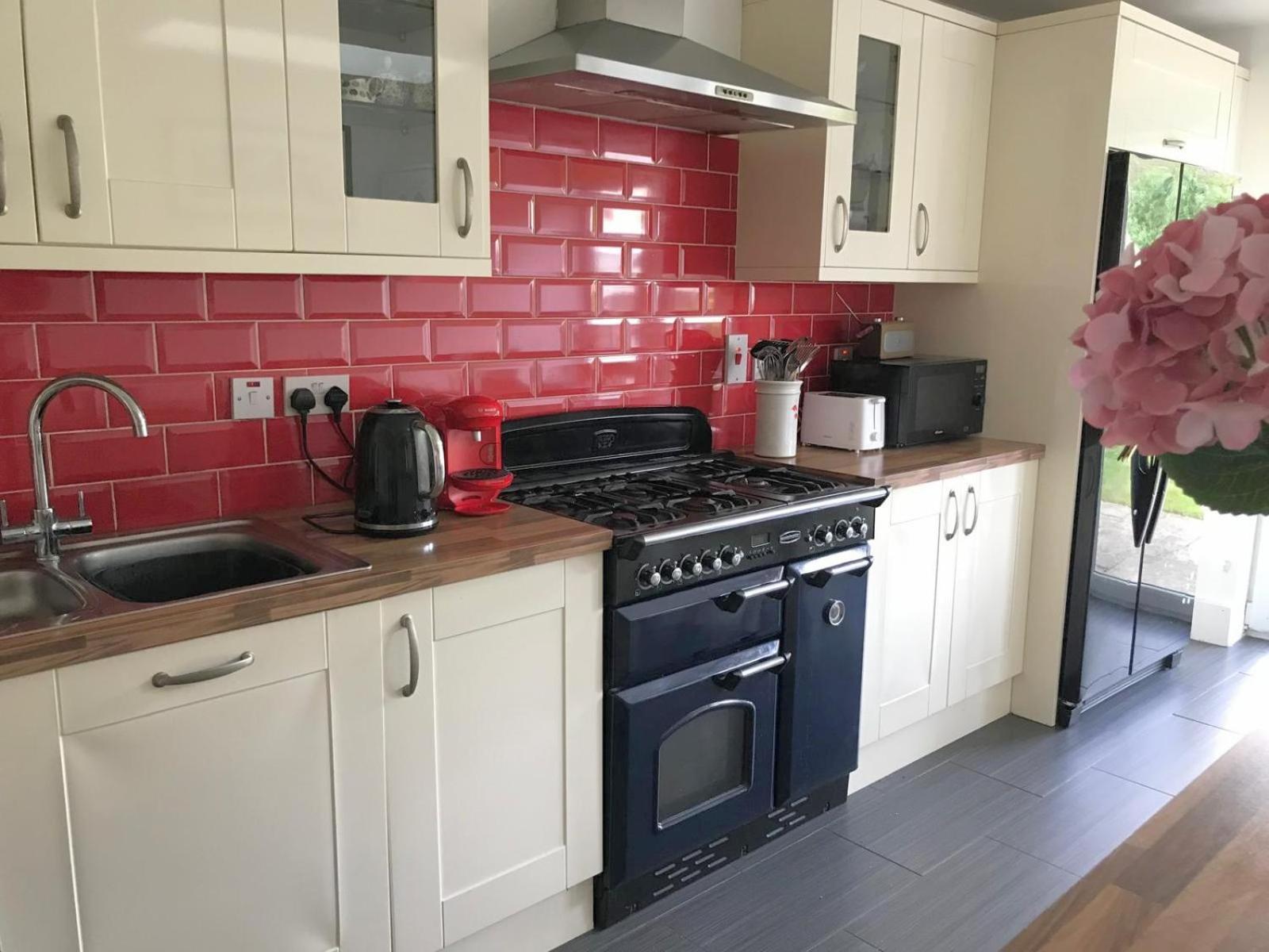 Appartamento Spacious 3 Bed Townhouse In Dublin 12 Esterno foto