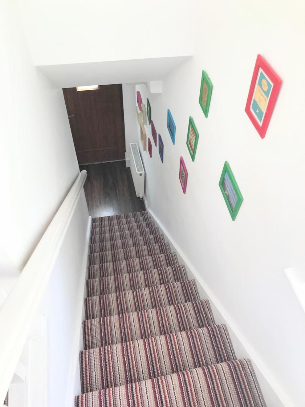 Appartamento Spacious 3 Bed Townhouse In Dublin 12 Esterno foto